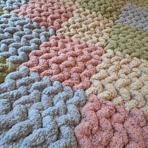Soft Pastel Chunky Knit Blanket
